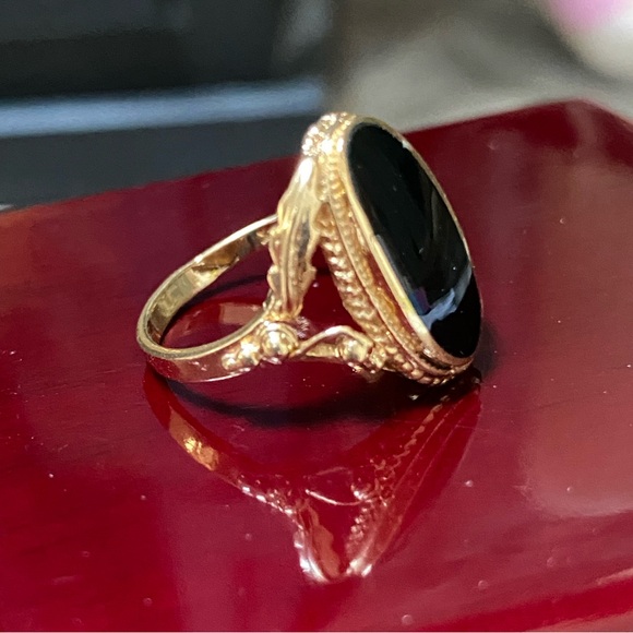 SOLID 14KT Gold Onyx Signet Ring - Picture 9 of 14